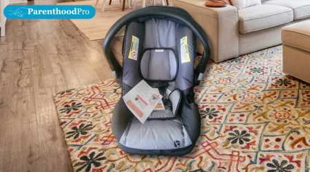 The Infant Car Seat Baby Trend EZ-Lift 35 PLUS Infant Car Seat CS02D13A