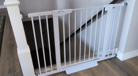 best baby gate Cumbor S7V2