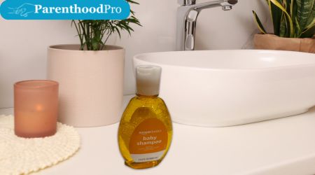 The Tear-Free Baby Shampoo Amazon Basics B0B8TQW9FQ