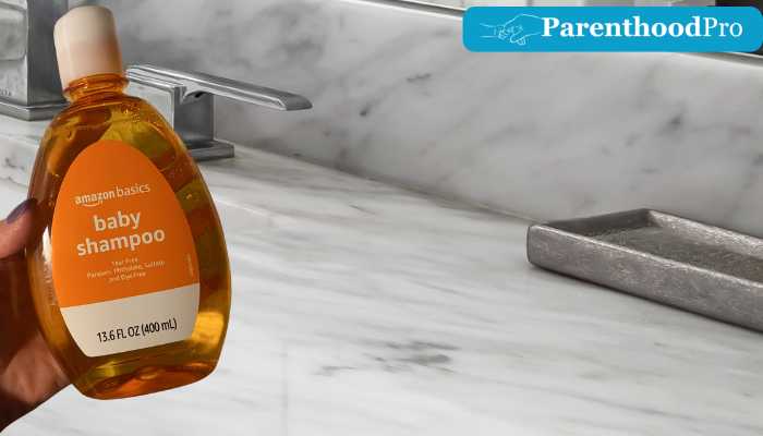 The Tear-Free Baby Shampoo Amazon Basics B0B8TQW9FQ