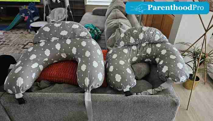The Nursing pillow Momcozy SZ03